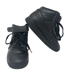 Fila Boy's Vulc 13 Hi-Top Sneaker  Sz 12